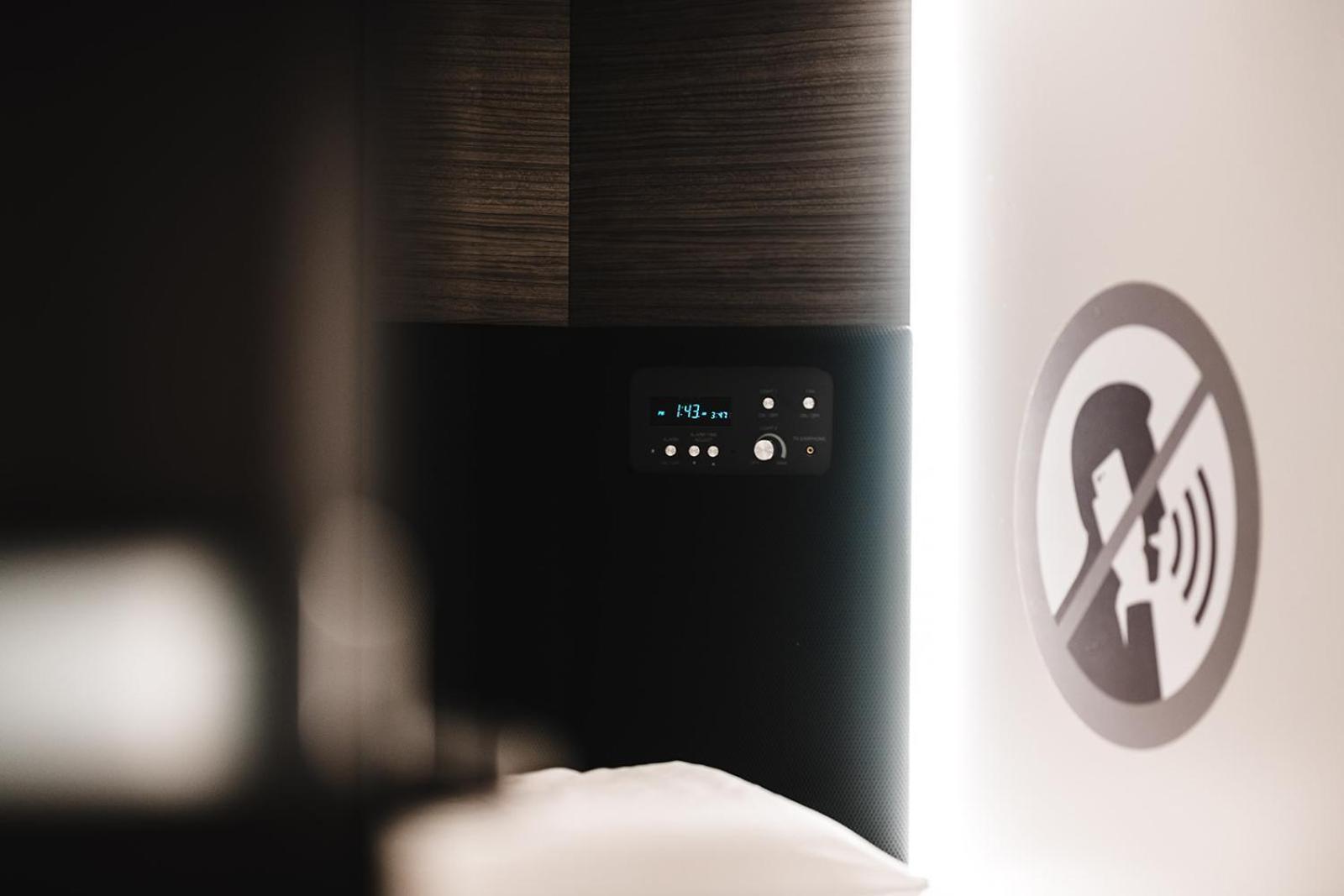 Kepler Club Riga Airport Hotel - Airside Eu Transit Area Ieki Екстериор снимка